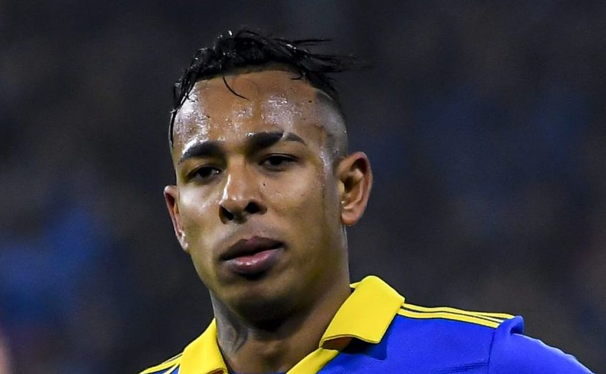 santos comunica decisão sobre sebastián villa e descarta contratação do atacante colombiano