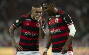 tite em dúvida na escalação do flamengo para enfrentar o juventude pelo brasileirão