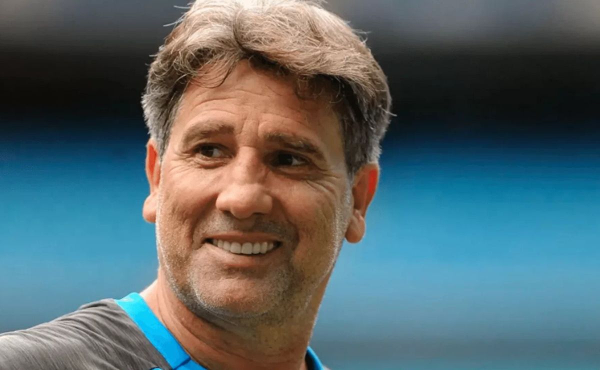 grêmio de renato gaúcho sonda situação de atacante da msl e pode receber ajuda do palmeiras