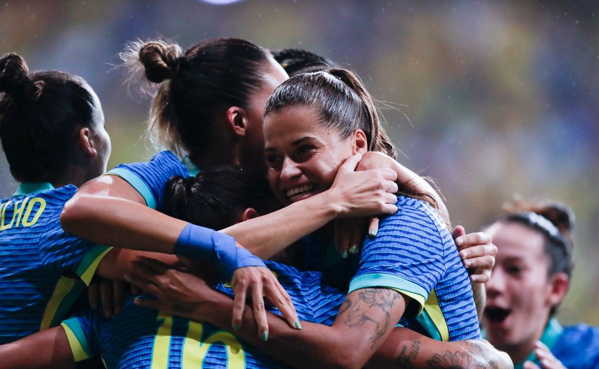 marta volta a brilhar e seleção brasileira goleia jamaica em último jogo antes das olimpíadas
