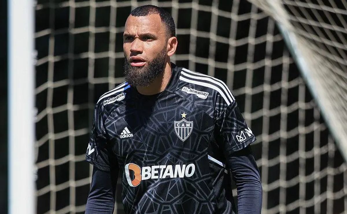 everson, goleiro do atlético mg, é detonado após derrota para o vitória
