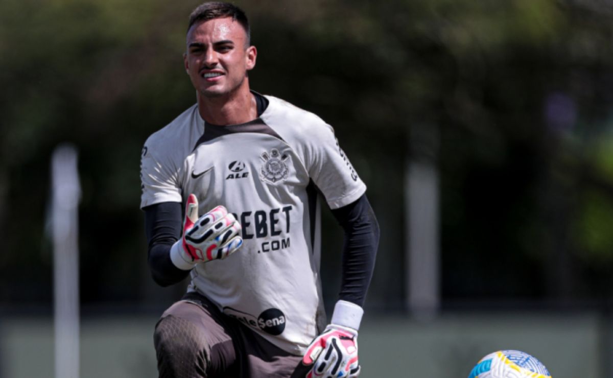 corinthians: novo titular, matheus donelli tem chance de ouro com antónio oliveira; confira os números do goleiro