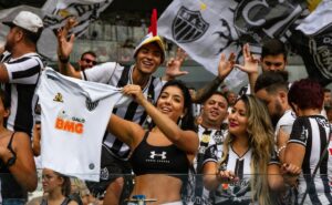 atlético mg lança plano de sócio torcedor gratuito com benefícios e prioridade em compra de ingresso