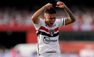 esses são aos 6 clubes que querem tirar nestor do são paulo