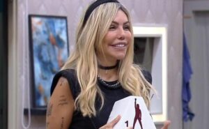 lizi gutierrez "rouba" poder de hadad e ganha vantagem no jogo em a grande conquista 2