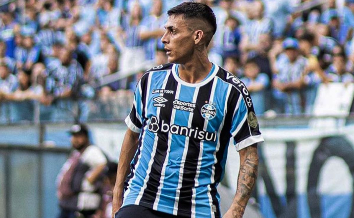 pavón fica na bronca com renato gaúcho após substituição; veja