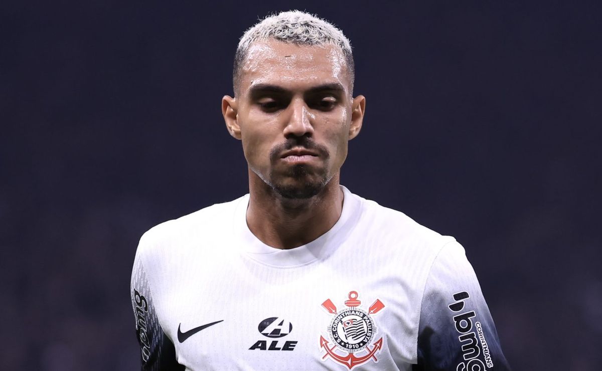 matheuzinho não convence e deve ser barrado por antónio oliveira no corinthians