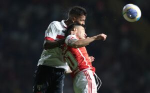 duelo acirrado entre internacional e são paulo termina zerado: notas do jogo