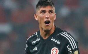 copa américa: torcedor do uruguai revela que rochet o tirou da depressão: " foi essencial na minha luta"