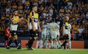 palmeiras marca no fim e bate criciúma, fora de casa, pelo brasileirão; veja atuações
