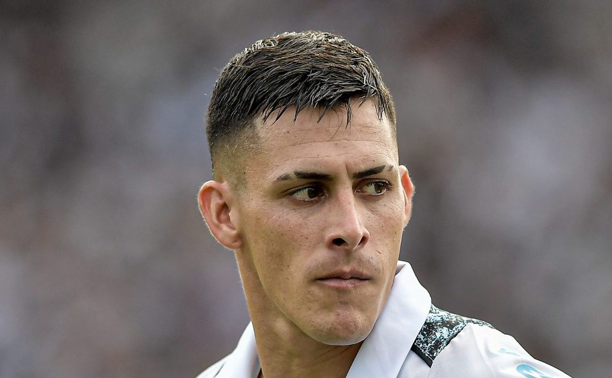 pavón é cortado dos relacionados do grêmio contra huachipato e motivo é exposto