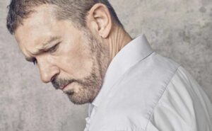 luciano huck cumpre promessa e traz antonio banderas para a final do dança dos famosos