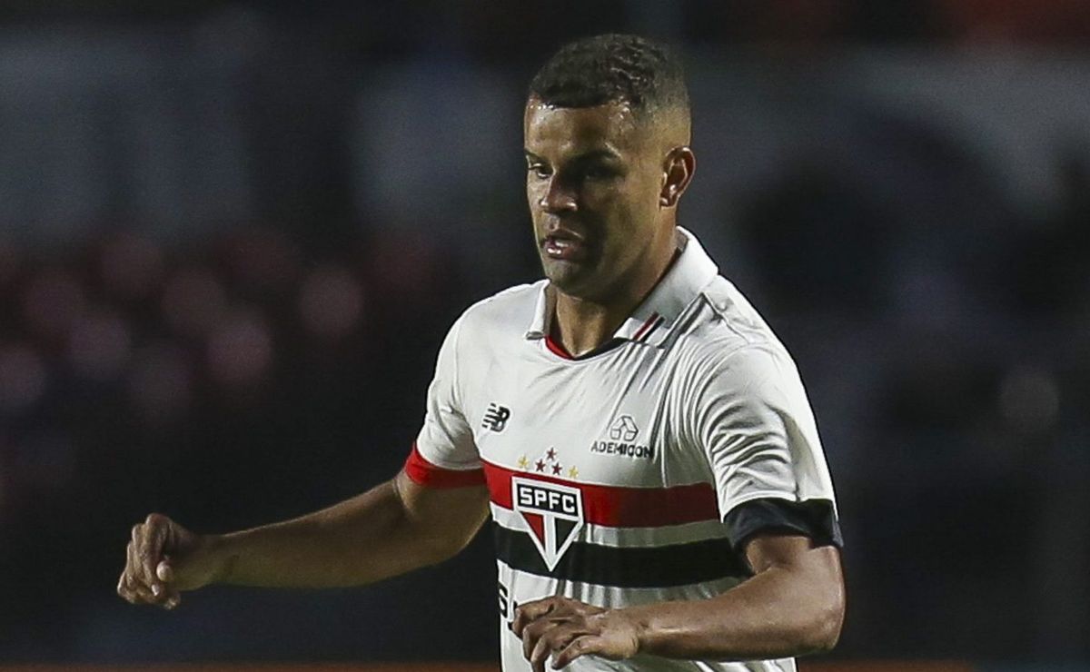 alisson fala sobre saída do são paulo e venda ao cruzeiro: “não chegou”