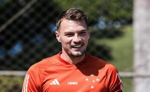 ex grêmio, gabriel grando é barrado no cruzeiro e ainda não estreou