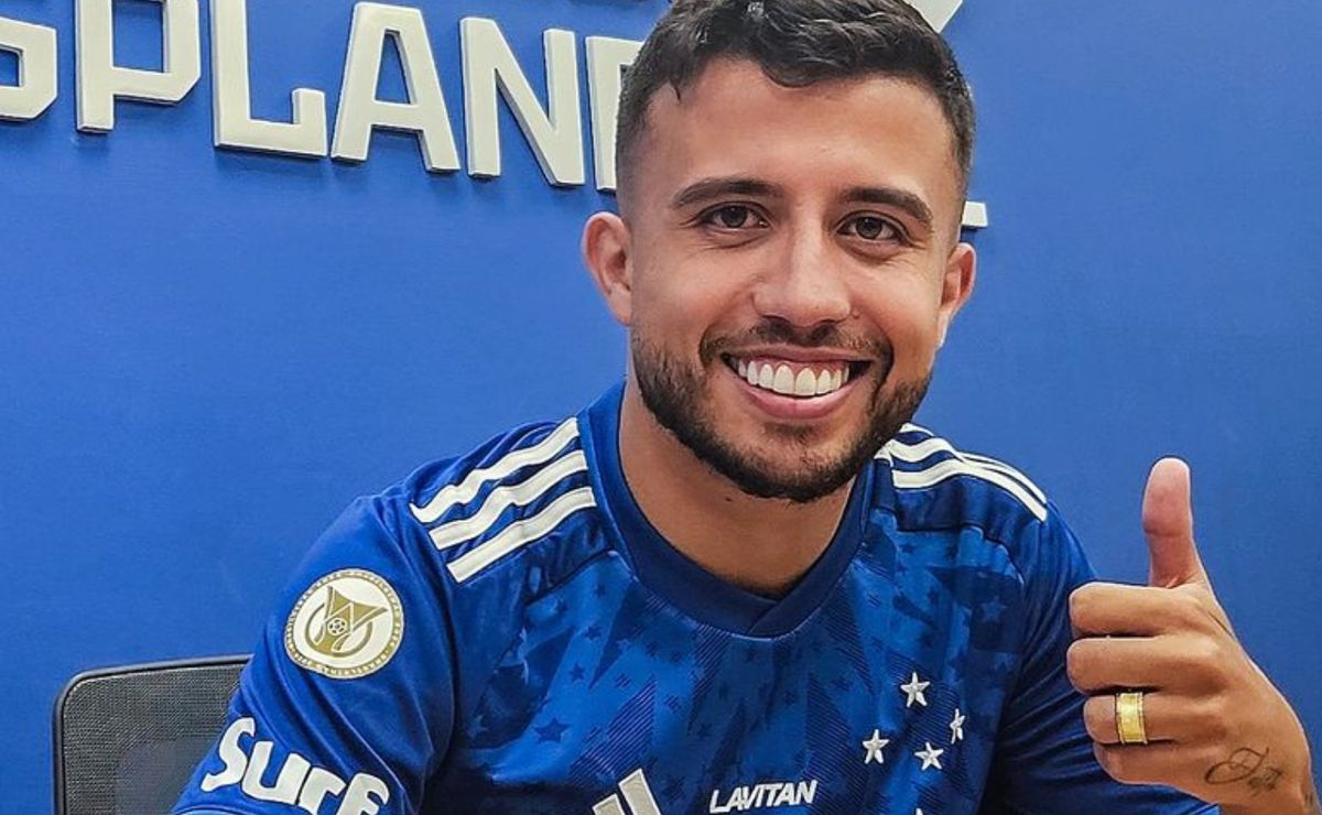 matheus henrique é anunciado pelo cruzeiro e vestirá camisa 97 pela raposa