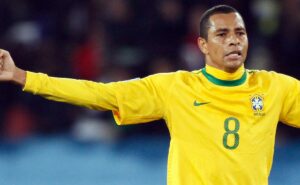 gilberto silva dá seus palpites para os jogos do brasil na copa américa