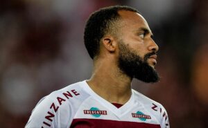 fernando diniz é surpreendido com possível retorno de samuel xavier no fluminense para o clássico