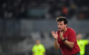 atlético go quer confirmar fama de pedra no sapato do fluminense