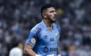 titular do santos, joão paulo revela detalhes da lesão no tendão: "estou motivado"