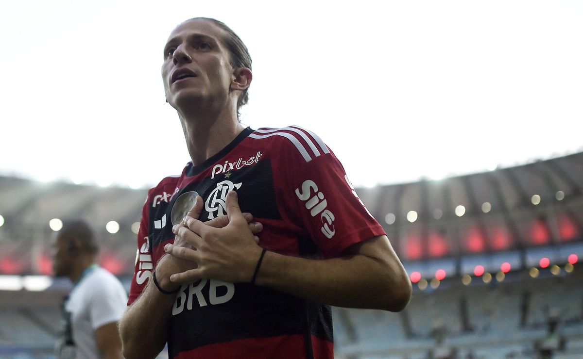 com filipe luís, sub 17 do flamengo passa pelo botafogo em semifinal com 8 gols no agregado
