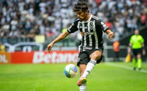 gustavo scarpa, do atlético mg, fala sobre sensação de enfrentar o palmeiras