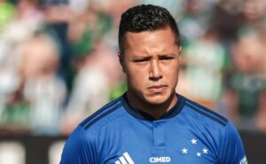 marlon admite que deve punido pelo cruzeiro por expulsão contra o bahia: "deve tomar alguma atitude"