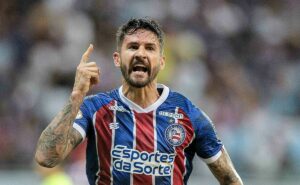 everaldo projeta duelo contra o atlético mg e faz revelação: “pode nos dar a liderança”