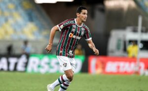 ganso cumpre suspensão e desfalca o fluminense contra o cruzeiro