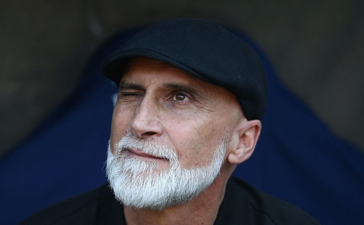 após ser goleado para o flamengo, Álvaro pacheco sofre decisão imediata no vasco