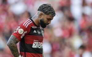 proposta de renovação: gabigol quer renovar com o flamengo e frustra planos do verdão