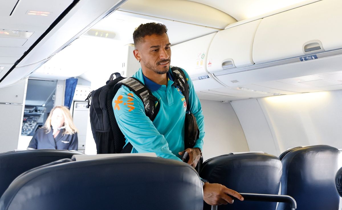 danilo pede seriedade de jogadores em estreia da seleção brasileira na copa américa