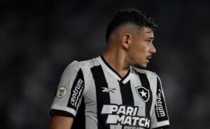 artur jorge comemora retorno de tiquinho ao botafogo para o brasileiro