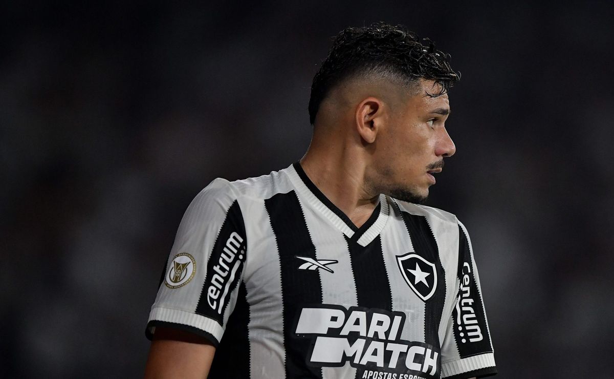 artur jorge comemora retorno de tiquinho ao botafogo para o brasileiro