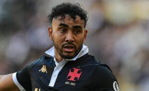 edmundo critica payet duramente após vasco ser goleado pelo flamengo: "não fez nada. se escondeu"