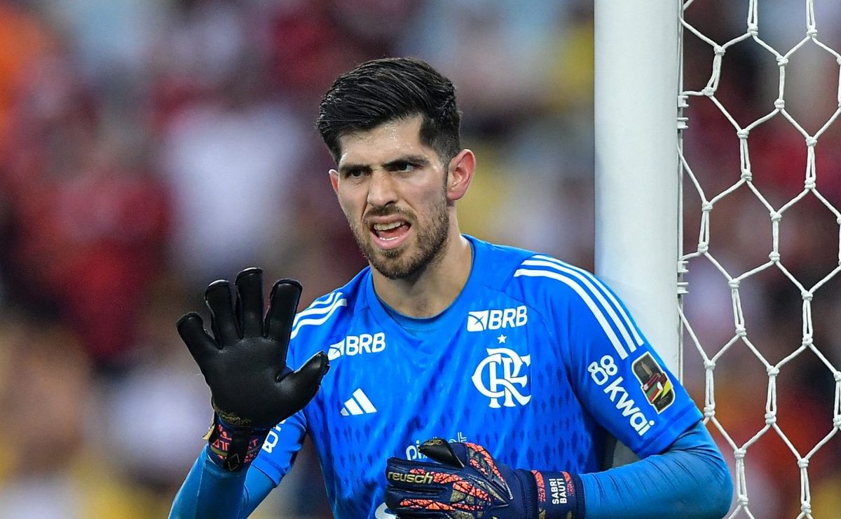 rossi fica insatisfeito no flamengo por conta da não convocação para a seleção argentina