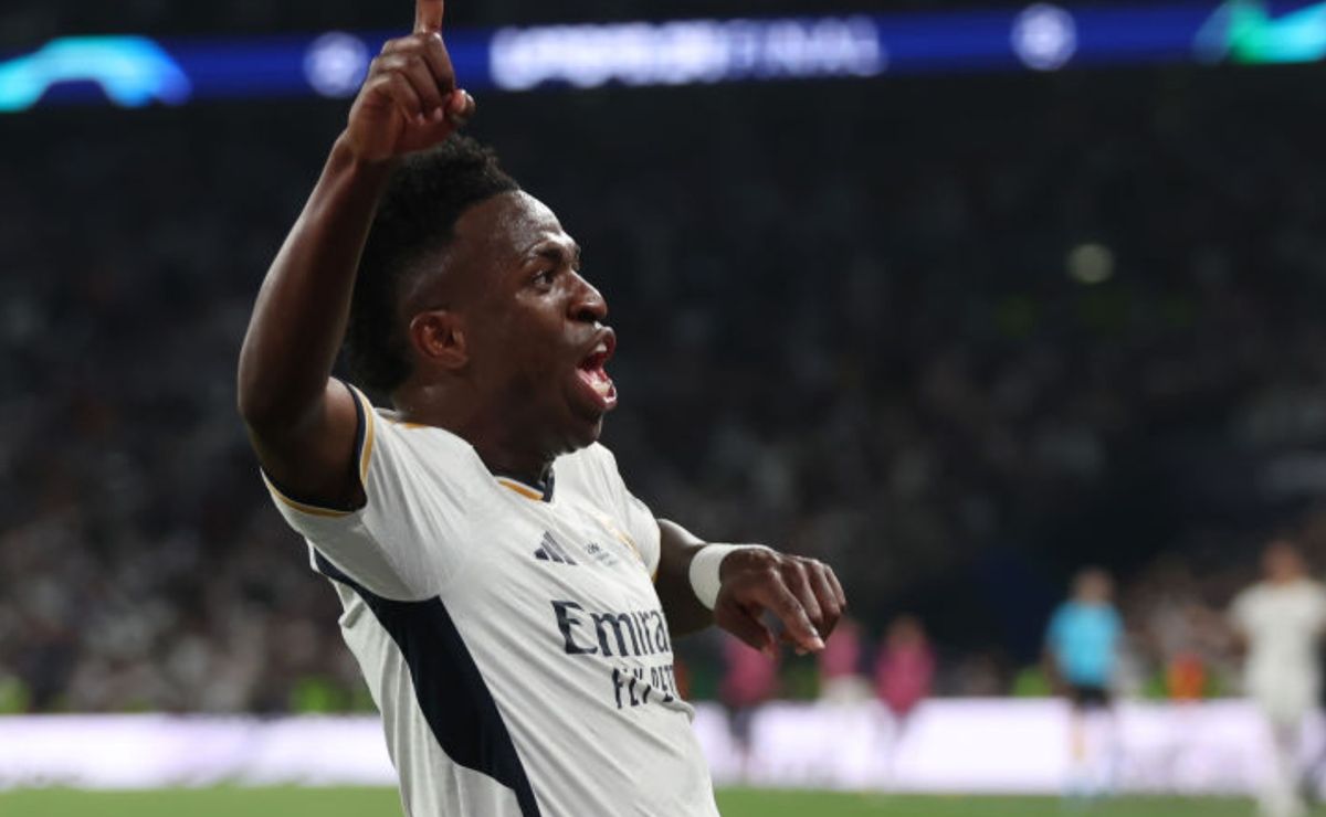 vini jr. é o jogador mais novo a anotar dois gols em finais da champions