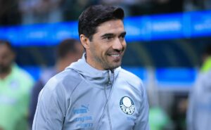 palmeiras de abel ferreira trabalha para renovar com goleiro; confira