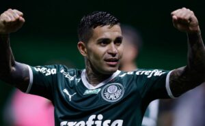 dudu se pronuncia nas redes sociais e diz que fica no palmeiras
