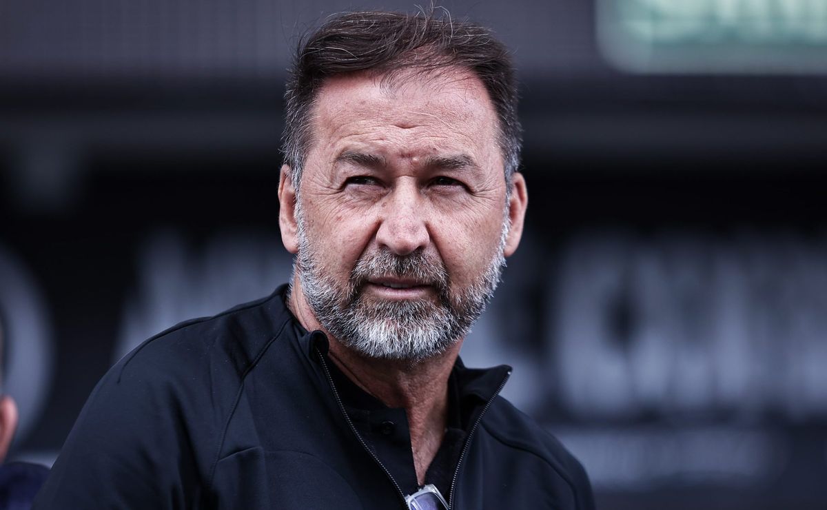 crise no corinthians: timão se pronuncia sobre invasão da organizada gaviões da fiel