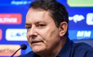 pedro lourenço, da saf do cruzeiro, nega contato por atacante