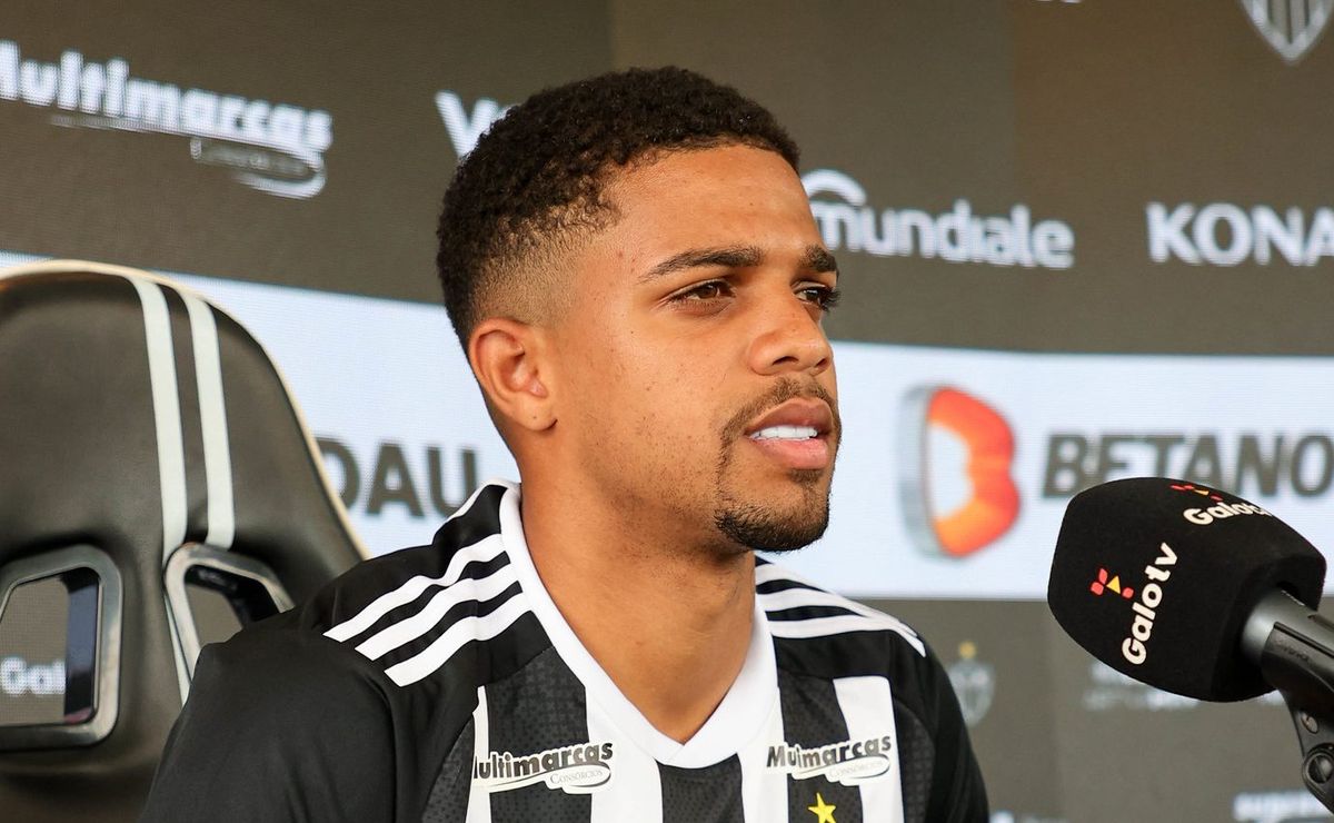 após estreia no atlético, robert manda recado nas redes sociais