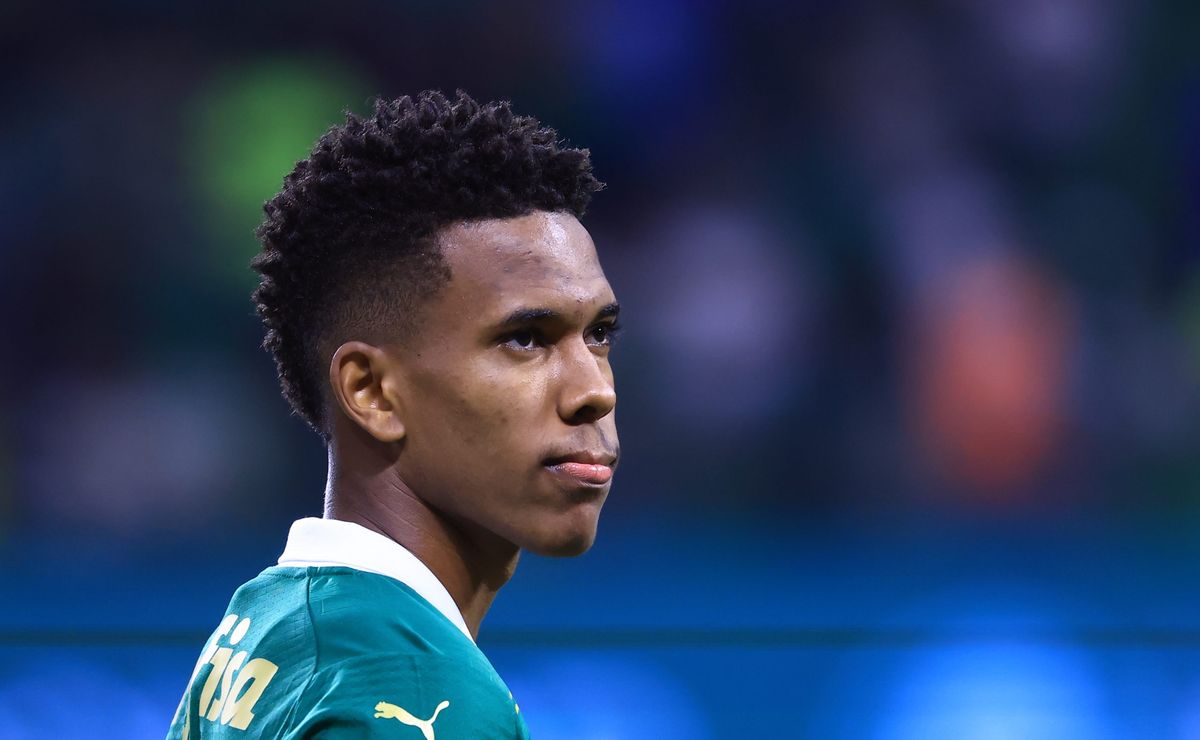 estevão brilha em vitória do palmeiras, mas se machuca e preocupa torcida