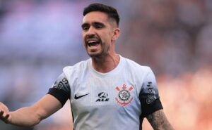 coronado fala sobre primeiro gol dele no brasileirão e destaca momento do corinthians no brasileirão
