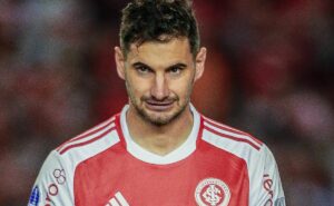 lucas alario é alvo de disputa de equipes do exterior e se posiciona sobre deixar o inter