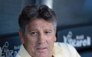 brasileirão pode terminar a 10ª rodada com grêmio, corinthians, vasco e fluminense na zona do rebaixamento