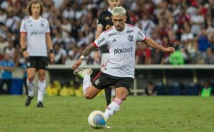 de arrascaeta brilha em vasco x flamengo e torcida elogia o desempenho do uruguaio