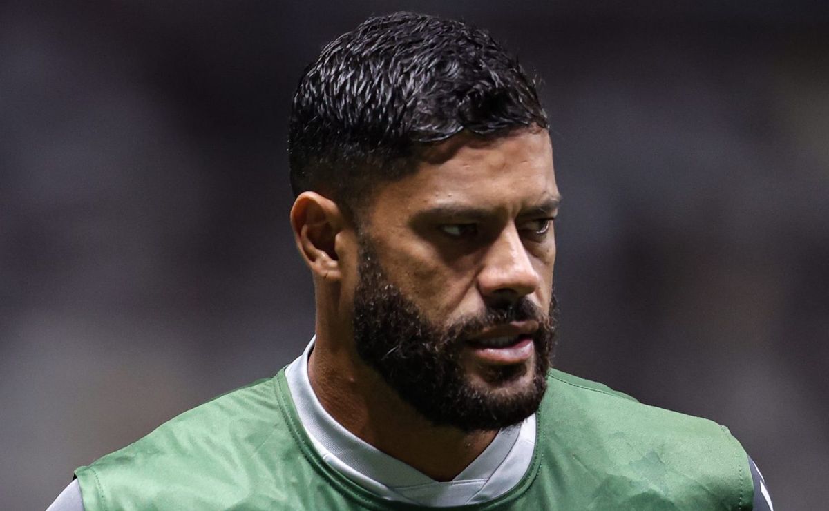 hulk reclama de arbitragem em goleada do palmeiras: "a expulsão foi um erro, foi injusta"