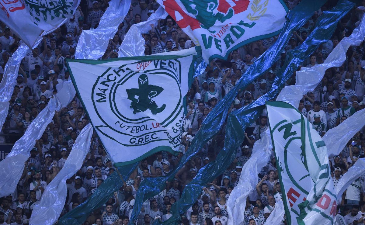 principal organizada do palmeiras cobra posicionamento de leila pereira sobre dudu: "já ouvimos um lado"