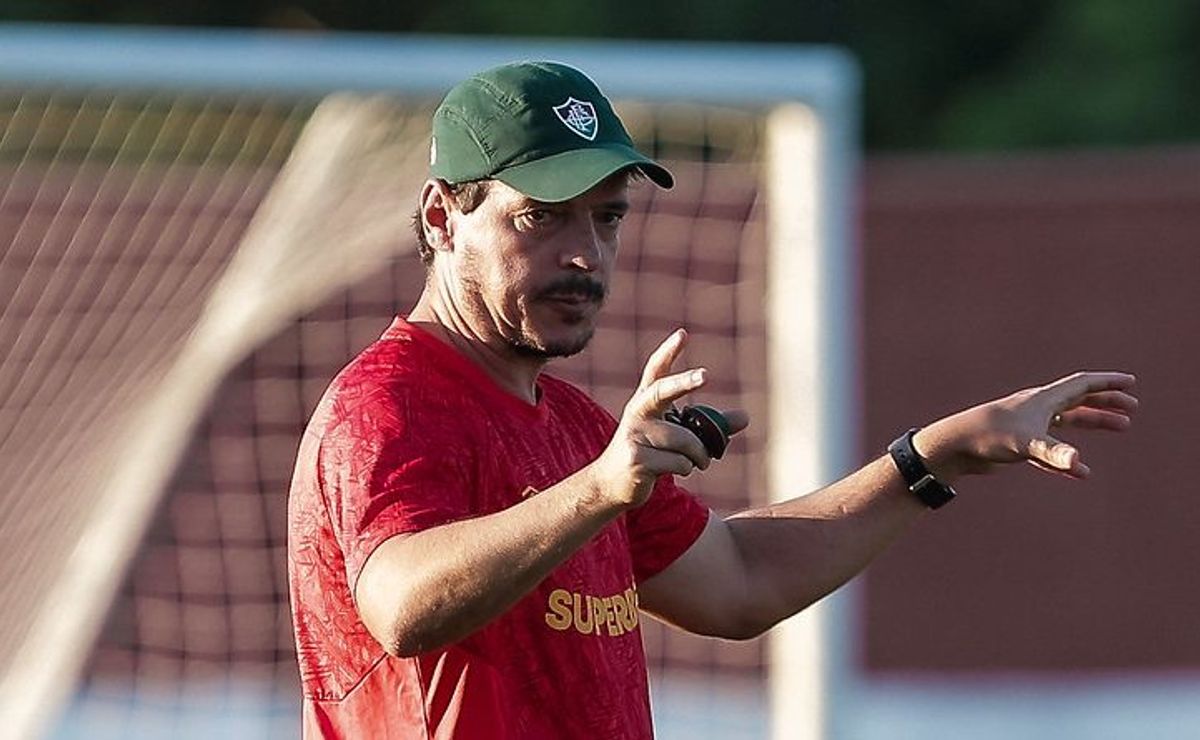 felipe melo não treina e chance de desfalcar o fluminense complica diniz no flaflu