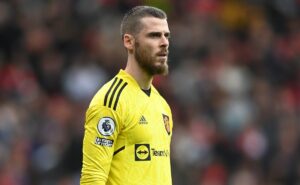 de gea chega na mesa de augusto melo para ser novo goleiro do corinthians